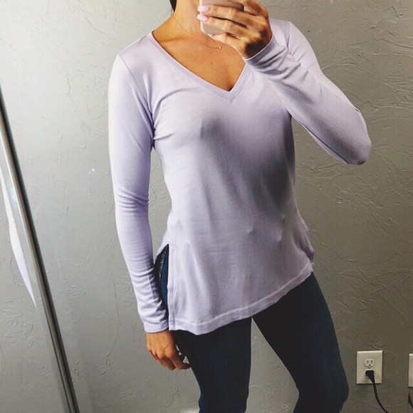 NWT Lou And Grey V-Neck Tunic - Picture 5 of 8